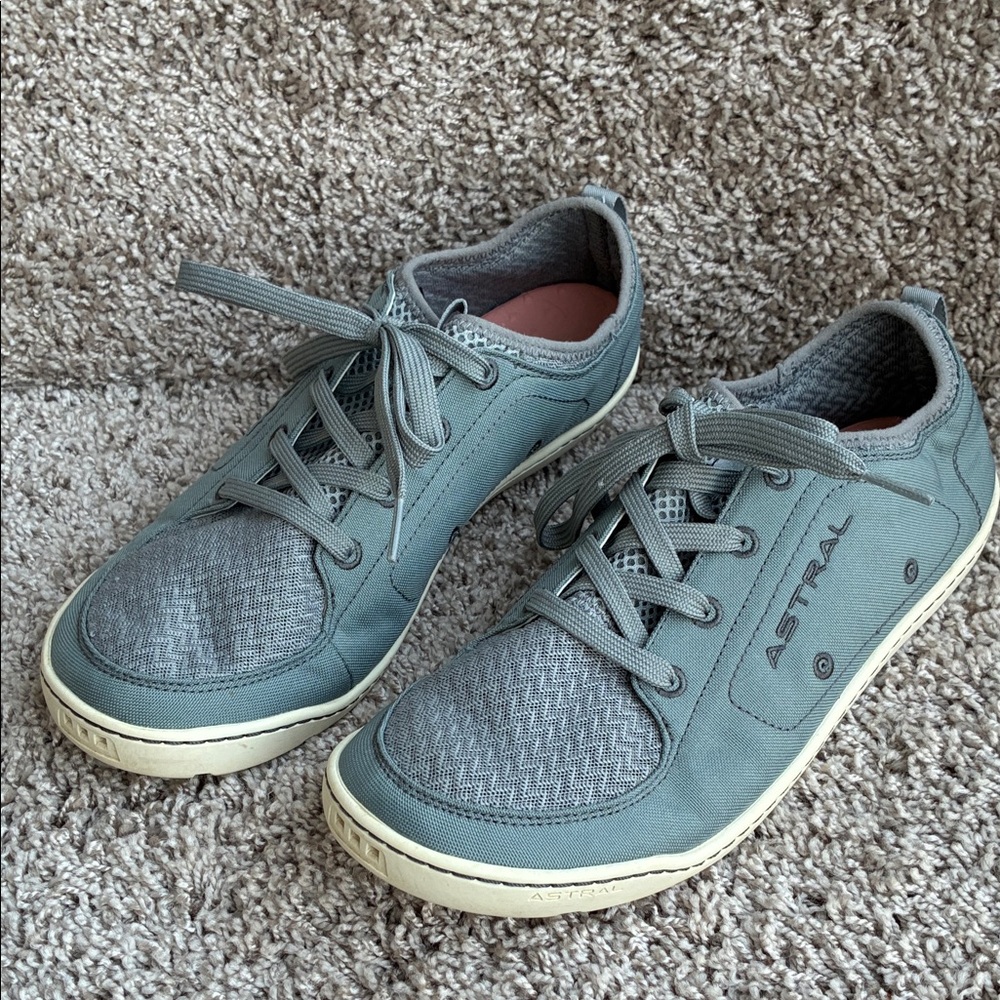 Astral Women's Casual Lace-Up Sneakers in Sage Green